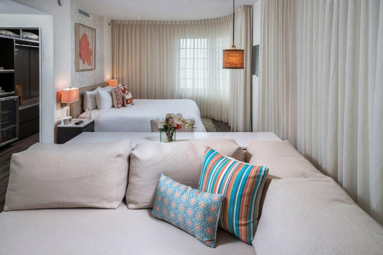 Superior Deluxe Suite