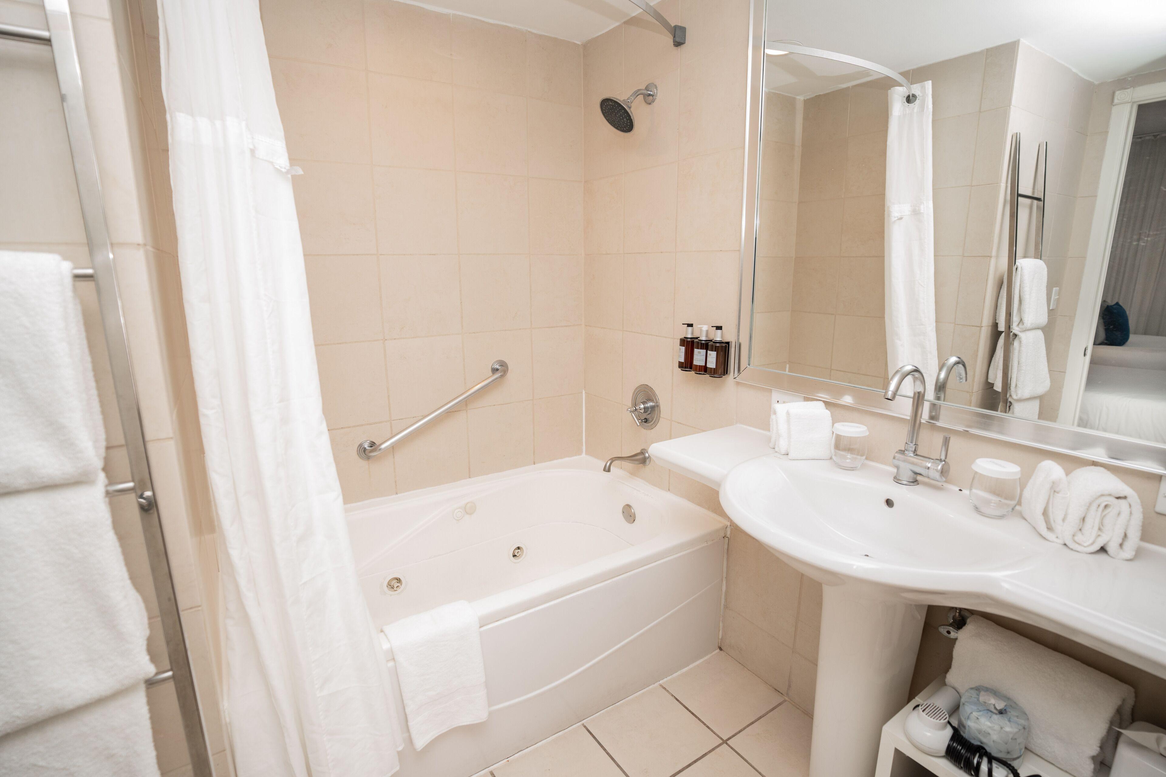 Sagamore Two Double Beds Suite