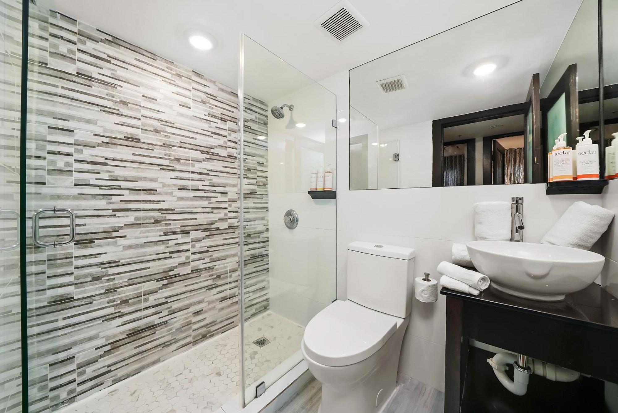 Deluxe Two Bedroom Suite